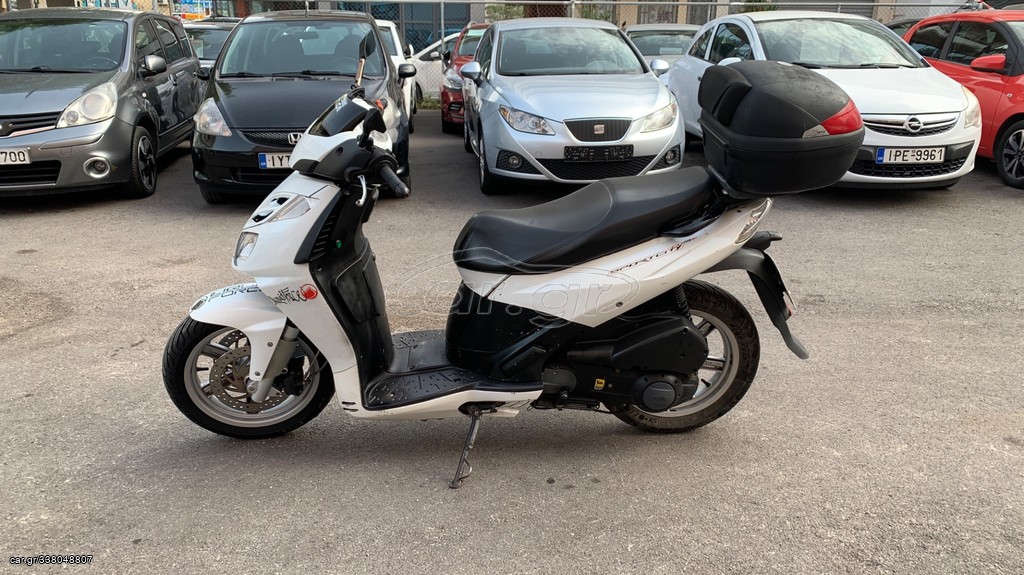 Aprilia SportCITY 300 2010