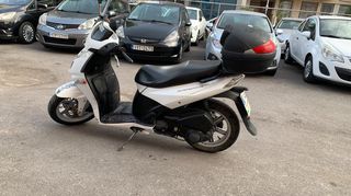 Aprilia SportCITY 300 2010-thumb-9