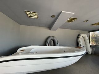 Βάρκα - Λεμβολόγιο 2026 PROFESSIONAL ΓΚΛ 38 6 ΑΤΟΜΑ-thumb-12