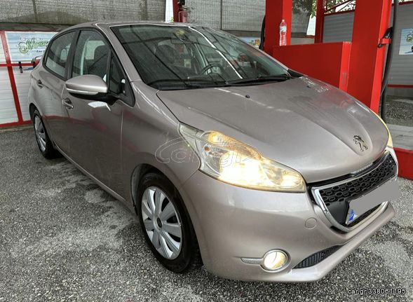 Peugeot 208 '12