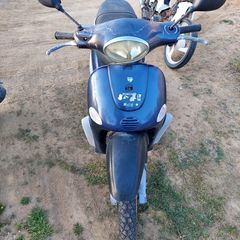 ΡΟΔΑ ΕΜΠΡΟΣ PIAGGIO LIBERTY 125cc-thumb-2