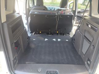 Ford Tourneo Courier 2016-thumb-42