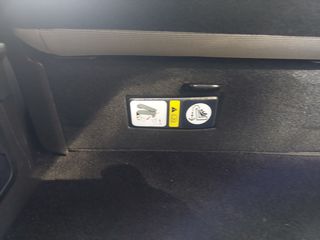 Ford Tourneo Courier 2016-thumb-45