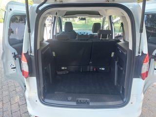 Ford Tourneo Courier 2016-thumb-16
