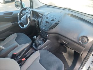 Ford Tourneo Courier 2016-thumb-56