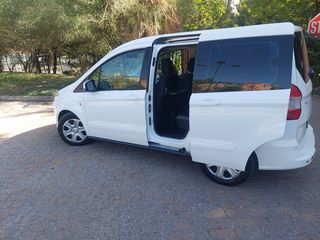 Ford Tourneo Courier 2016-thumb-10
