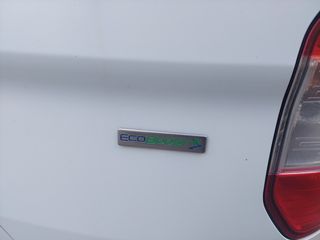 Ford Tourneo Courier 2016-thumb-27