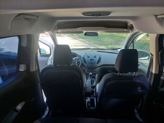 Ford Tourneo Courier 2016-thumb-31