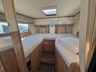 Bürstner 2023 IXEO 726 T RIVA LOFT (2 AYTOKINHTA)-thumb-36