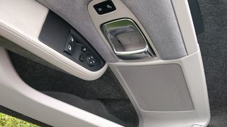 Bmw i3 2018 e-drive harman cardon 120Ah-thumb-58