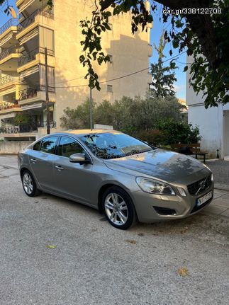 Volvo S60 '12 D3