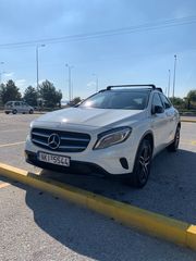 Mercedes-Benz GLA 180 '14 GRAND EDITION-NIGHT PACK-LED-PANORAMA