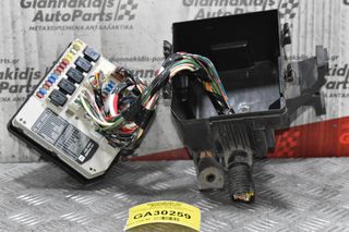 Ασφάλειες - Ασφαλειοθήκη Nissan Navara D40 2005-2012 284B7-EB31C