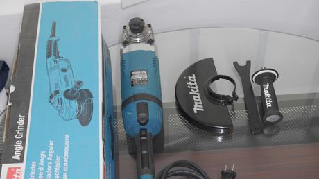 Γωνιακός Τροχός MAKITA GA9040R 2600W 230mm