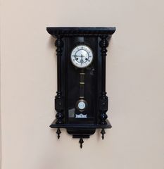 Ρολόι επιτοίχιο ξύλινο, γερμανικό - Junghans, περίπου 130 ετών.