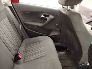 Volkswagen Polo 2015-thumb-8