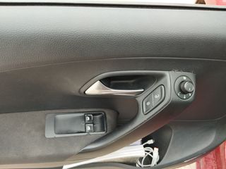Volkswagen Polo 2015-thumb-11