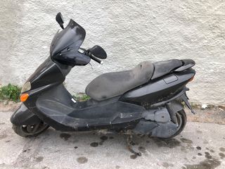 YAMAHA MAJESTY 125 (ΓΙΑ ΑΝΤΑΛΛΑΚΤΙΚΑ)-thumb-5