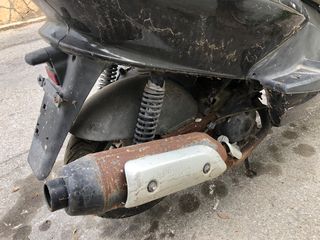YAMAHA MAJESTY 125 (ΓΙΑ ΑΝΤΑΛΛΑΚΤΙΚΑ)-thumb-10