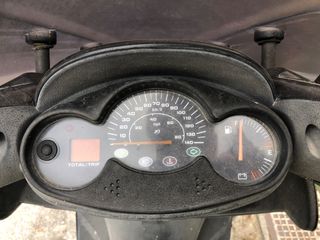 YAMAHA MAJESTY 125 (ΓΙΑ ΑΝΤΑΛΛΑΚΤΙΚΑ)-thumb-12