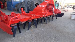 Σβωλοκόπτες Kuhn 2001 HR 3001  ISARIA YP 6000/S  3M