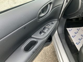 Nissan Pulsar 2016-thumb-2