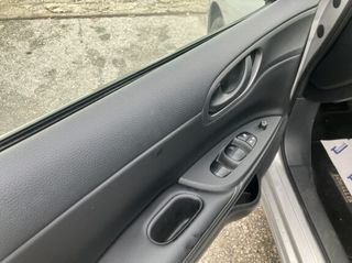 Nissan Pulsar 2016-thumb-3