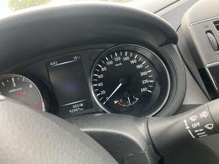Nissan Pulsar 2016-thumb-60