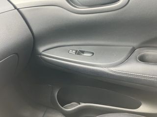 Nissan Pulsar 2016-thumb-14