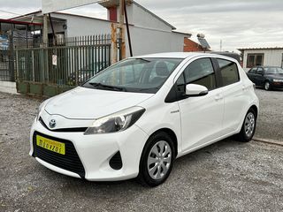 Toyota Yaris '14 1.5 Hybrid Active