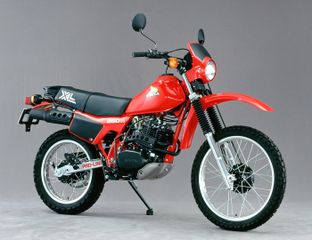 Πωλούνται ανταλλακτικά από HONDA XL250 R