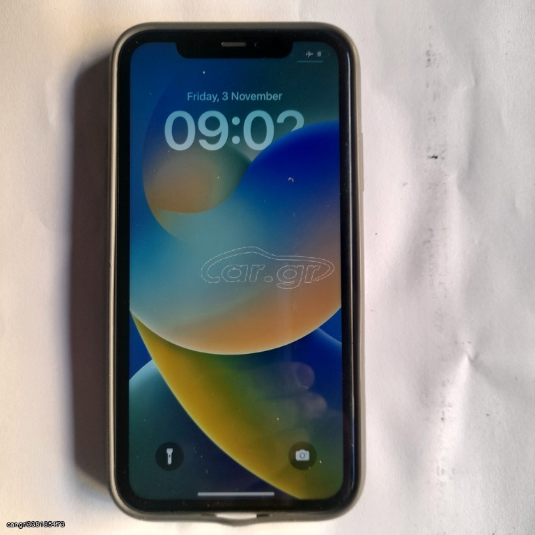 Apple iPHONE 11