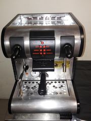 Μεταχειρισμένη μηχανή καφέ-espresso 