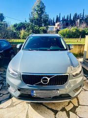 Volvo XC40 '19  T3 Momentum