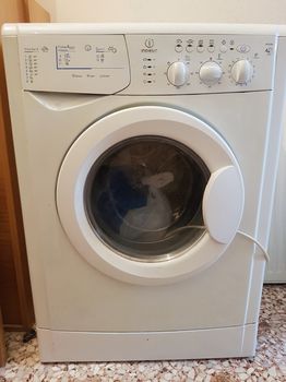 Πλυντήριο στεγνωτήριο INDESIT WIDL 86 EX