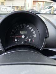 Volkswagen Beetle 2004-thumb-8