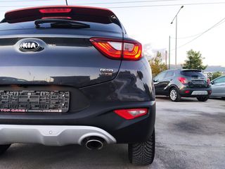 Kia Stonic 2018 1.6 CRDi Launch Edition-thumb-9