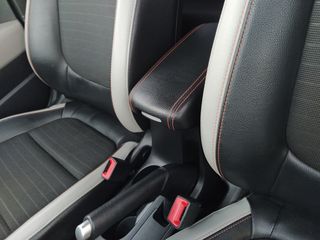 Kia Stonic 2018 1.6 CRDi Launch Edition-thumb-38