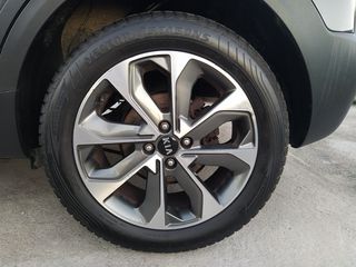 Kia Stonic 2018 1.6 CRDi Launch Edition-thumb-42
