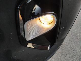 Kia Stonic 2018 1.6 CRDi Launch Edition-thumb-12