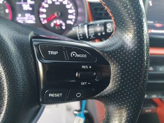 Kia Stonic 2018 1.6 CRDi Launch Edition-thumb-27