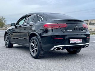 Mercedes-Benz GLC 300 2021 Edition AMG LINE Coupé 4MATIC 9G-TRONIC-thumb-12