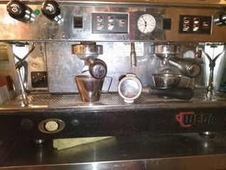 Μηχανή espresso και κόφτης 