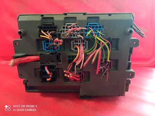 BMW 1 E87 Ασφαλειοθηκη -thumb-1