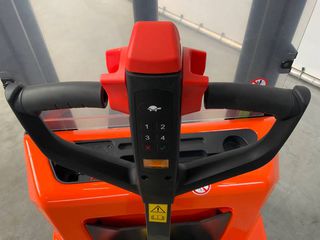 Παλετοφόρα 2020 Noblelift (1200kg X 3.60m)-thumb-4