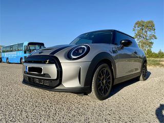 Mini Cooper SE 2023 Premium Piano Black-thumb-3