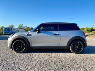 Mini Cooper SE 2023 Premium Piano Black-thumb-4