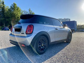 Mini Cooper SE 2023 Premium Piano Black-thumb-7