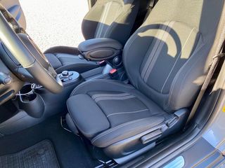 Mini Cooper SE 2023 Premium Piano Black-thumb-16