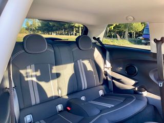Mini Cooper SE 2023 Premium Piano Black-thumb-18